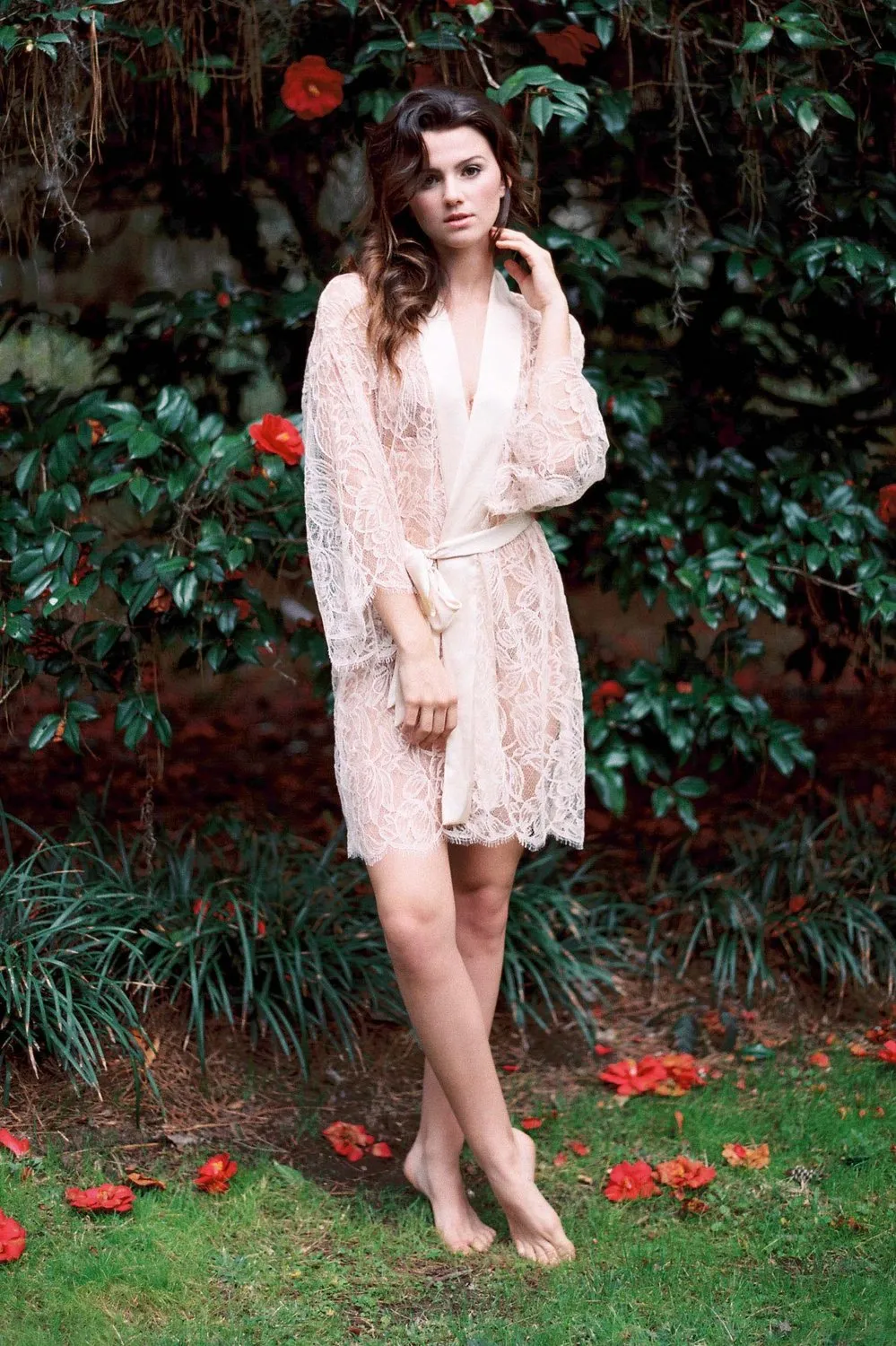 Tulip French Lace & Silk Kimono Robe in Blush Pink